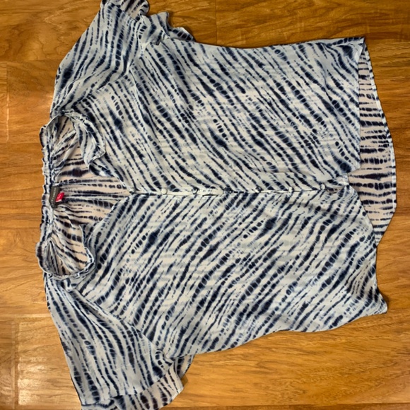 Vince Camuto blouse large - Picture 4 of 4